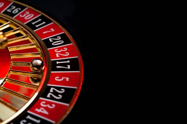 Live Dragon Tiger table layout with Dragon and Tiger card positions, dealer, and betting area